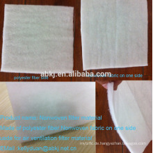 Luftfiltermaterial mit Vlies auf einer Seite